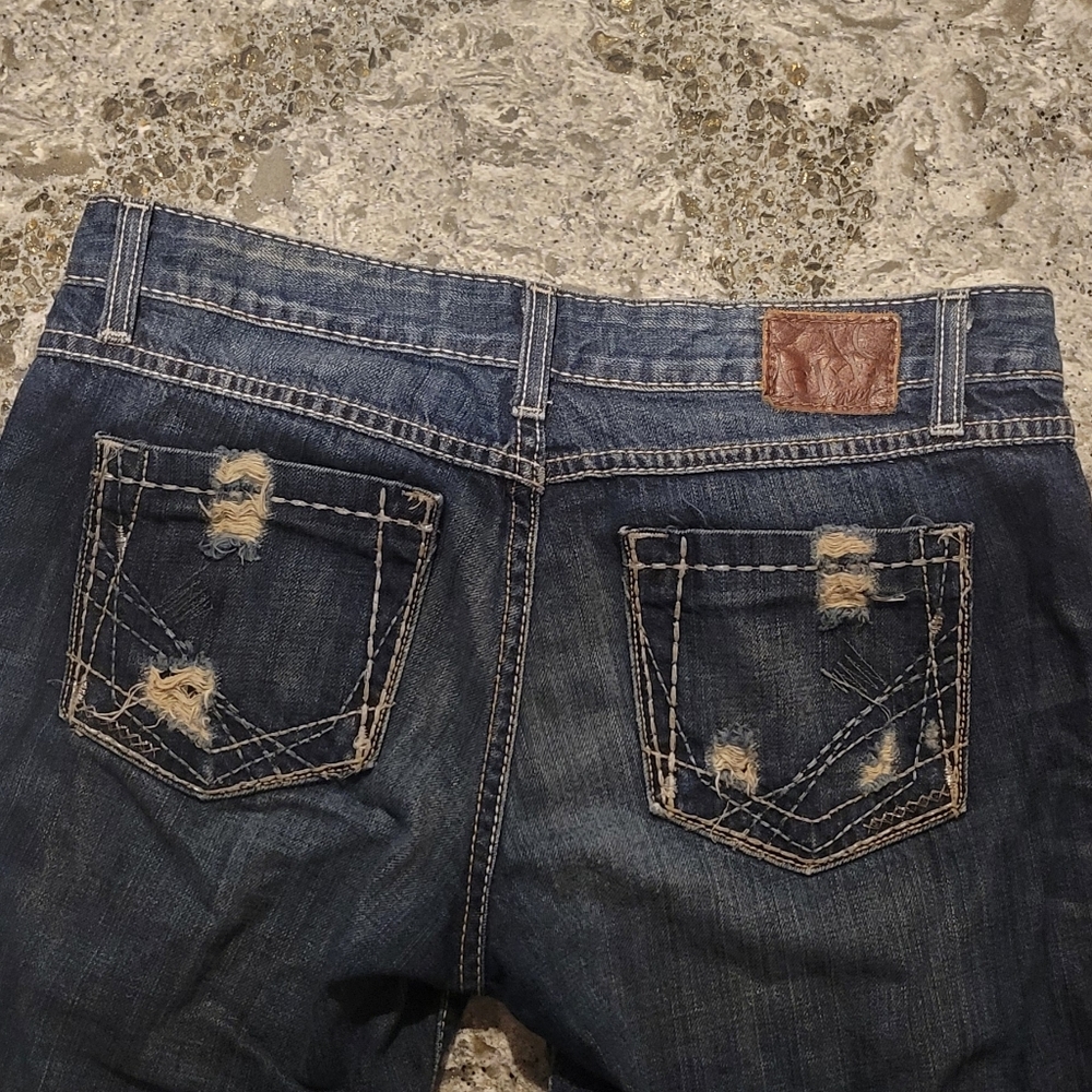 Bke Madison Distressed Bermuda shorts - Picture 3 of 9